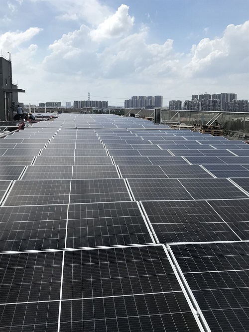 A Combined Power Generation System Involving 320 Pieces Of SolarPV And A Heat Pump System In PHNIX Headquarter Is Completed