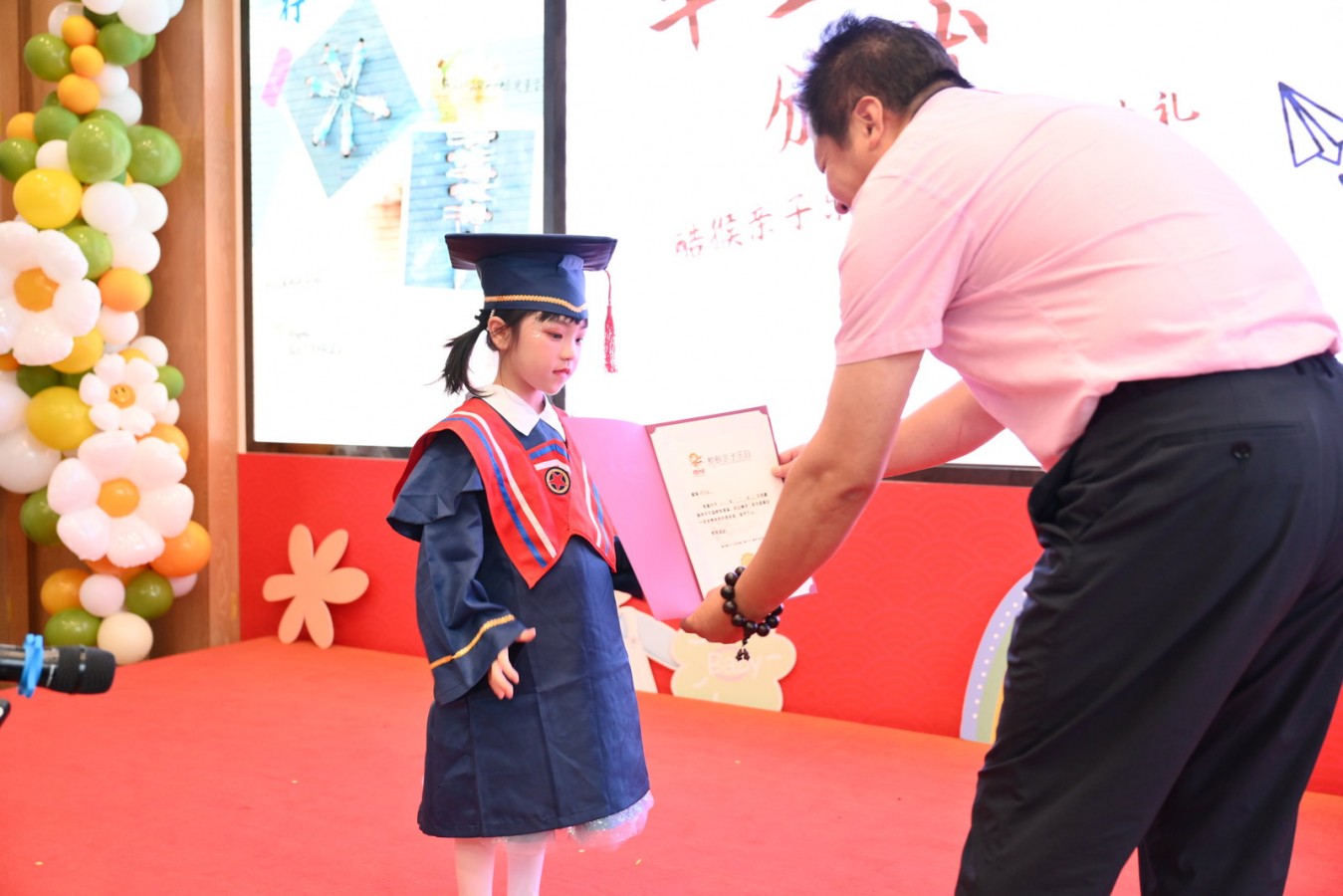 An Unforgettable Graduation Ceremony for Kids Successfully Held In PHNIX Cool Monkey Kindergarten